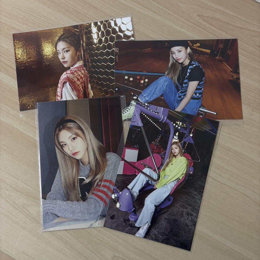 

[USED] ITZY Yeji CSI Postcard Trading Card