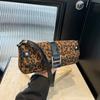 Niche leopard print underarm bag, fashionable retro high sense, commuting shoulder essential women's bag.