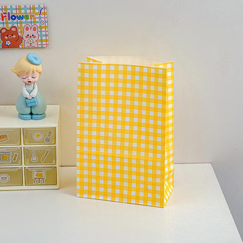 

Прекрасная крафт-сумка в стиле Ins с красочными сетками для упаковки и хранения небольших подарков 10Pcs