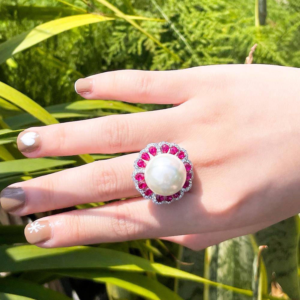 CMM Jewelry Wunderschöner schicker roter Zirkonia-Blume-Ring, rund, klobig, groß, verstellbar, künstlicher Perlenring für Frauen, Party-Schmuck