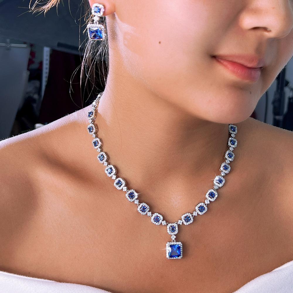 High-End Light Luxury Jewelry, Luxury Square Zircon Two-Piece Set, Dinner Bride Dress Necklace, Earrings Cover Chain.