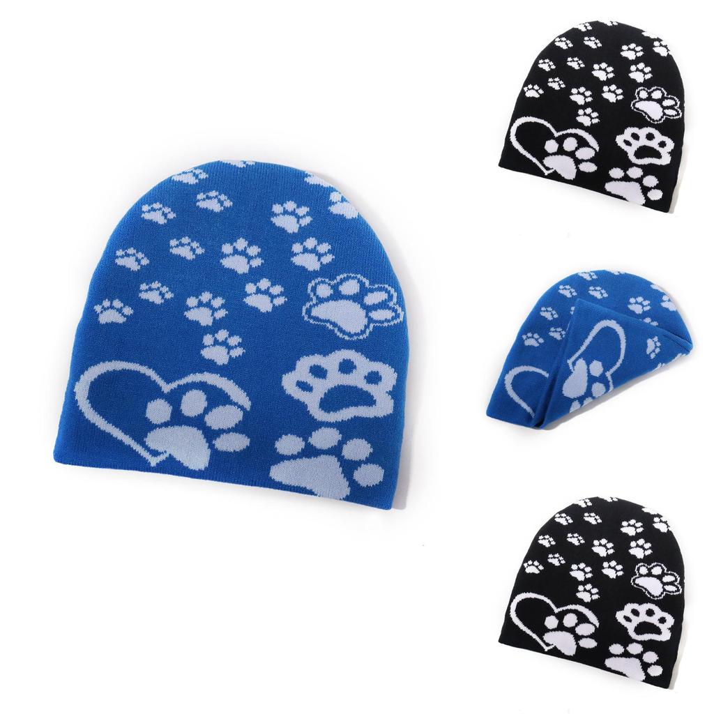 Minimalist Knit Hat With Paw Pattern For Autumn Winter Outdoor Warmth And Everyday Style