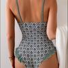 2026 Neuer Einteiler-Bikini für kleine Brüste, der Fleisch bedeckt und Dünnheit zeigt