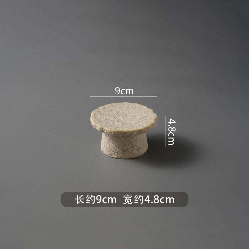 

Creative Irregular Ceramic High Foot Dessert Plate Restaurant Dim Sum Plate Molecular Cuisine Display Plate Specialty Tableware