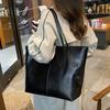 New Leather Women's Bag Fashionable Retro Oil Wax Leather Textured Shoulder Bag Daily Commuting Large-capacity Computer Tote Bag