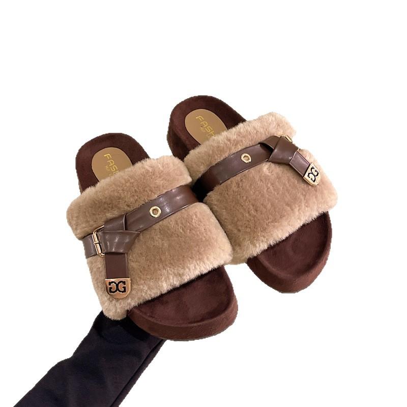 Niche Mao Mao Slippers Women's Wear In the Winter of 2025 New Internet Celebrity Versatile Lamb Wool Thick-bottomed Cotton Slippers