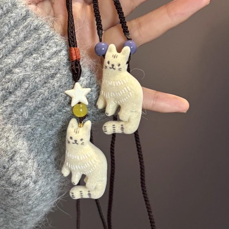 Korean Style Retro Cat Pendant Necklace Charms Minority Design Beaded Necklaces Jewelry Ornament Clavicle Chain Choker