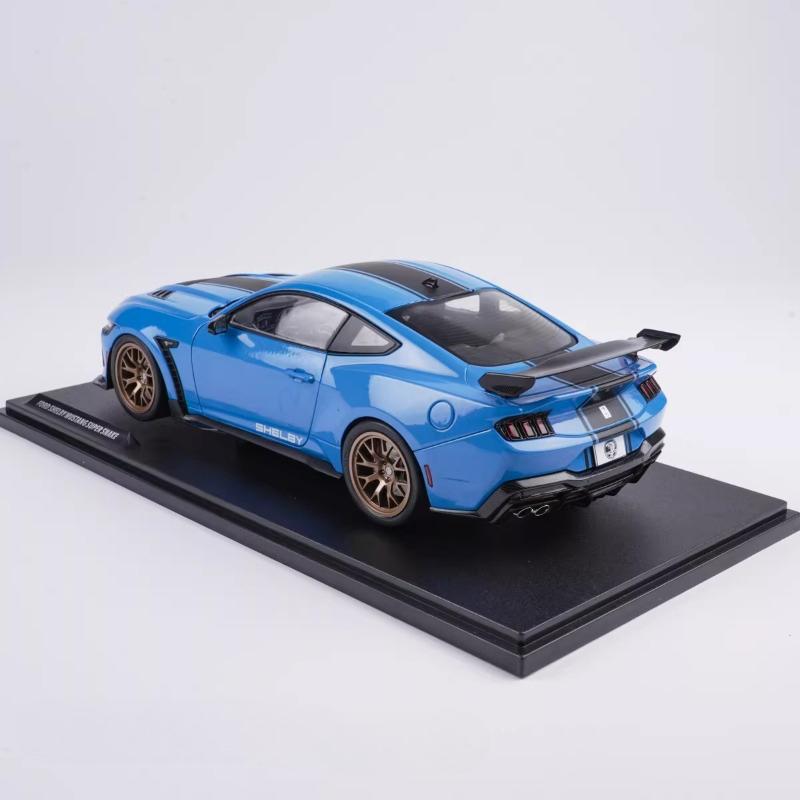 NEW SOLIDO 1:18 Shelby Mustang Super Snake - In Stock Static Car Model Holiday Gift Collection