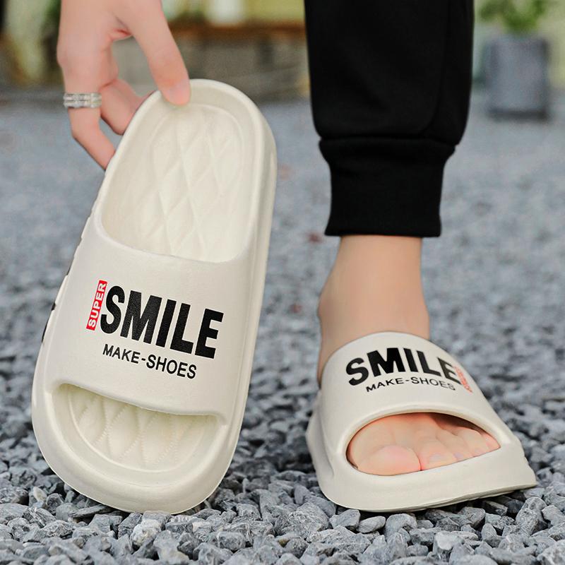 Mote Sommer Hot Sale EVA Herre Klassiske Sandaler Herresko Sklisikker Utendørs Strand Herre Tøfler Lettvekt Personlighet Herre Sandal