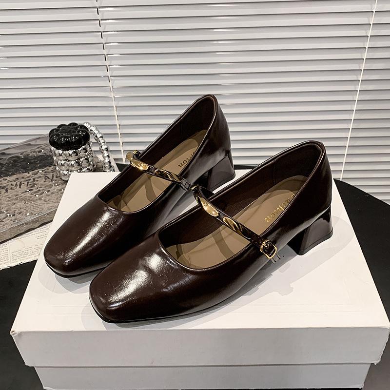 

Туфли-лодочки с квадратным носком 2025 осень не устают ноги толстый каблук металл мелкий вырез Мэри Джейн маленькие кожаные туфли женская обувь легкая роскошь высокое чувство 40 коричневый