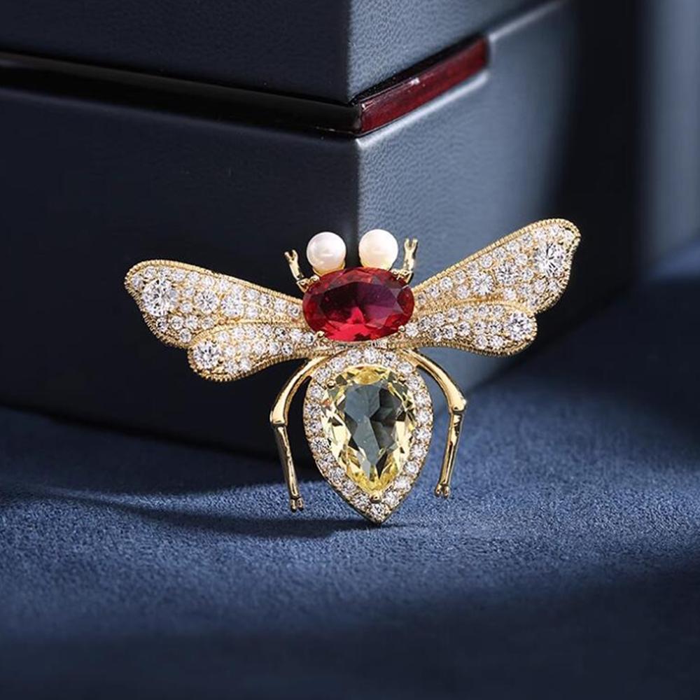 Fashionable bee colored zircon brooch, anti-exposure pin for women, metal button to fasten clothes, wedding party gift