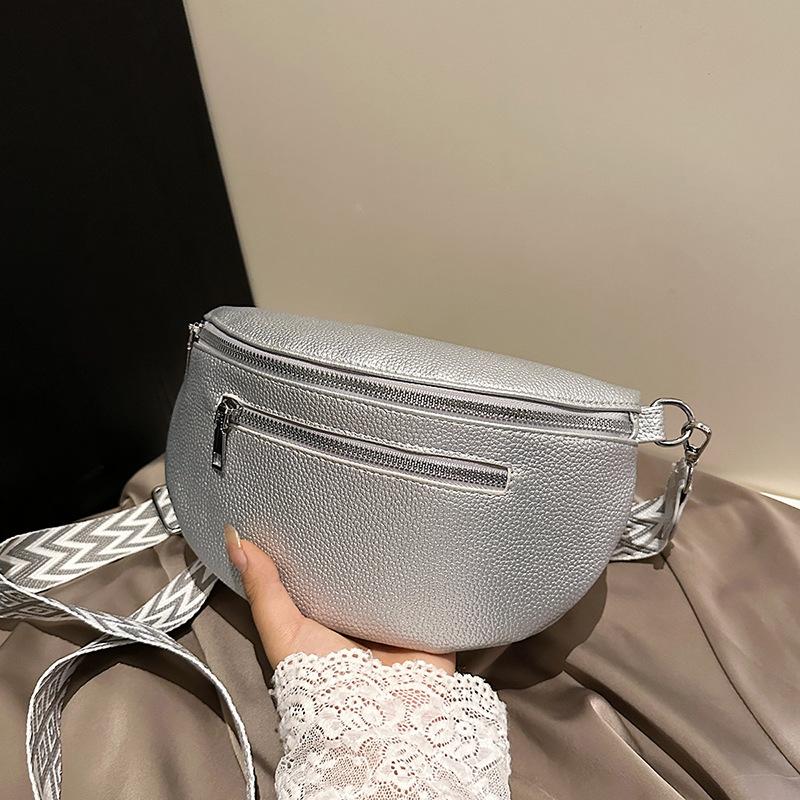 Trendy Fashion Breast Bag Women's New Wide Shoulder Strap Waist Bag Large Capacity Saddle Bag Versatile Messenger Bag