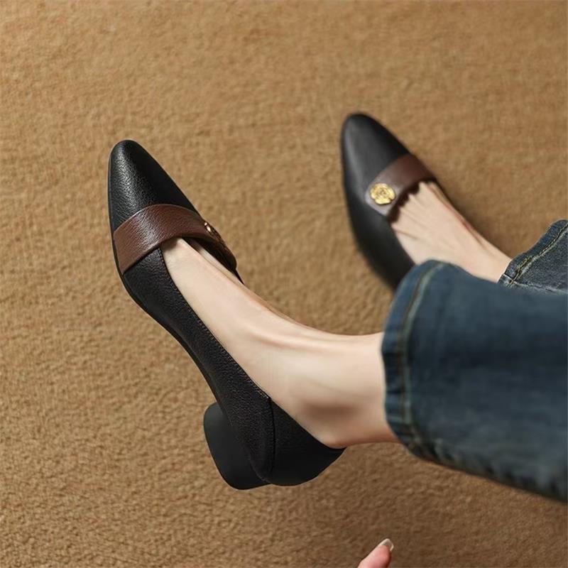 Shallow single shoes new comfortable pointed soft sole color matching retro French style low heel leather shoes
