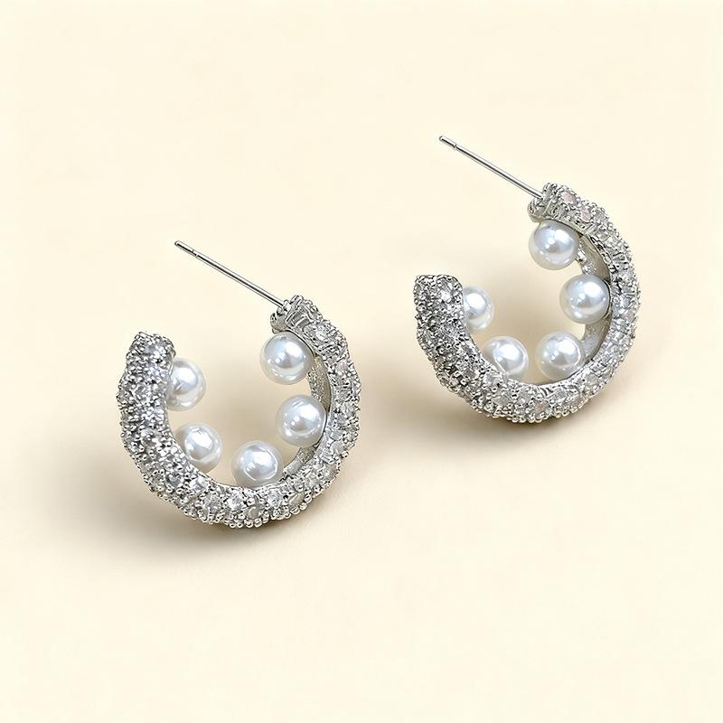 French micro-inlaid zircon row diamond silver needle C-shaped stud earrings women's light luxury niche high-end temperament pearl ear jewelry