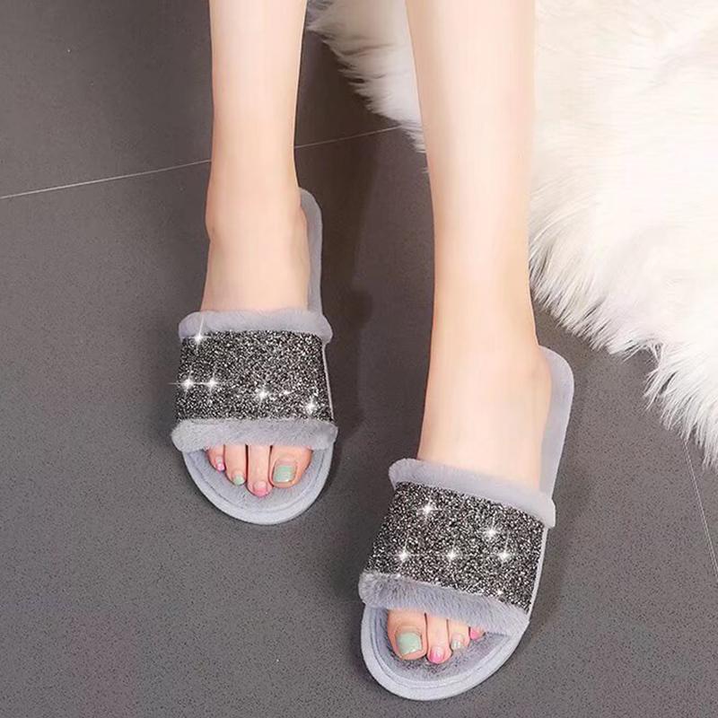 Fashion Luxury Glitter Strap Faux Fur Slippers Women 2025 Winter Round Toe Soft Thick Bottom Cotton Slides Fashion Short Plush Slippers