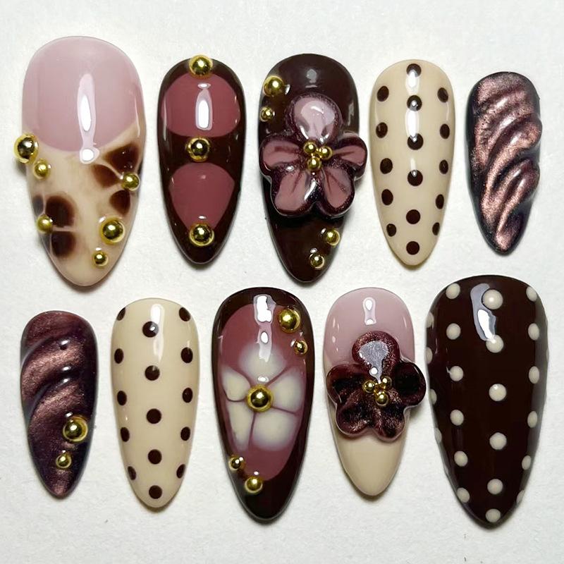 24pcs Wearable Press On Nails Strawberry Bow Design Nails Tips Red Short Almond Pearl Starlight Fake Nail Art Flower False Nails