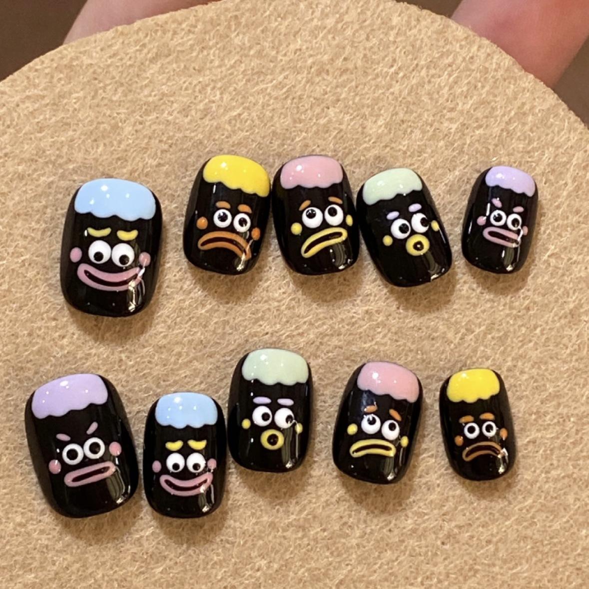 

Dopamine Press-on Nails: Cute Black Cartoon Graffiti Art for Summer