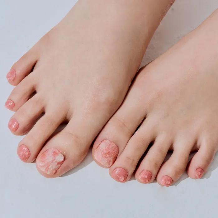 Georgia Peaches Gel Pedi