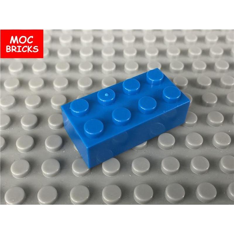 100pcs Lot MY OWN CREATION Blocks Vibrant White Red Black Brick 2x4 3001 City Miniature Learning Building Blocks Playthings Children Present