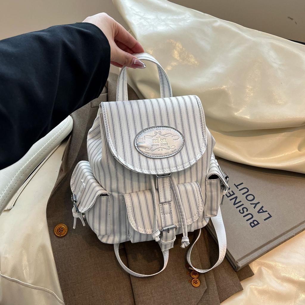 Korean Version of Niche Design Fashion Trend 2025 Summer New Casual Versatile Simple High-end Backpack Backpack