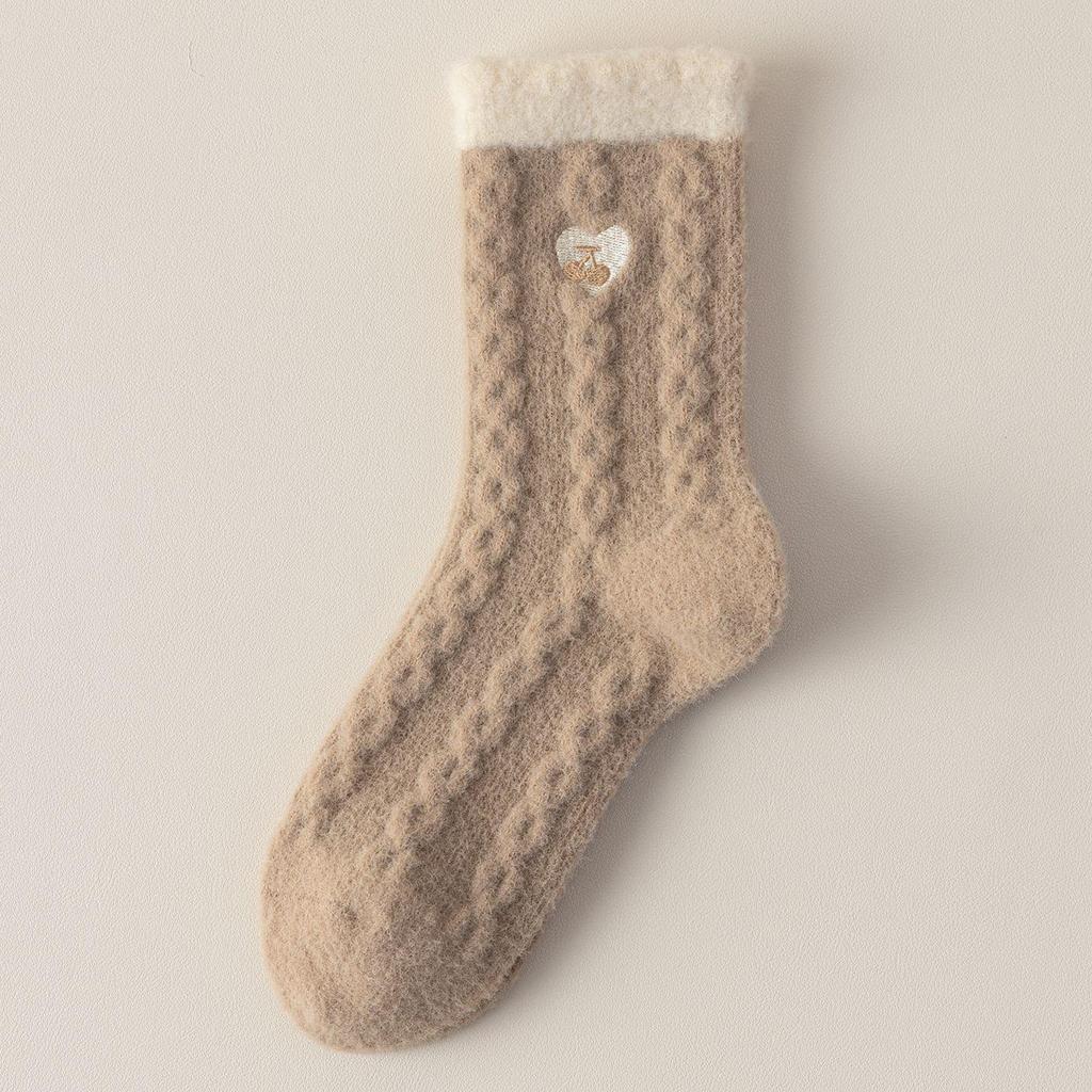 Korean Style Women's Mid-Calf Lace Color Block Wool Socks with Heart Embroidery - Fleece-Lined for Extra Warmth