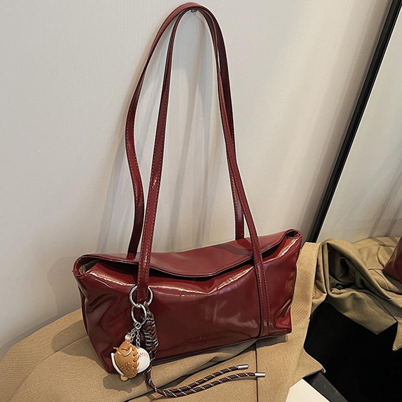 Korean version niche underarm bag women's 2025 new trendy retro portable commuter bag simple large-capacity shoulder bag