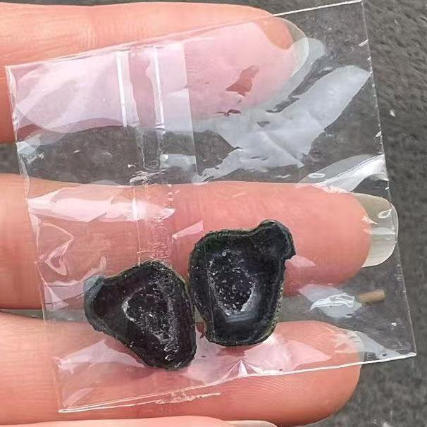 Bulk Natural Quartz Rough Crystal Agate Stone Druzy Agate Geode for Pendant and Ring