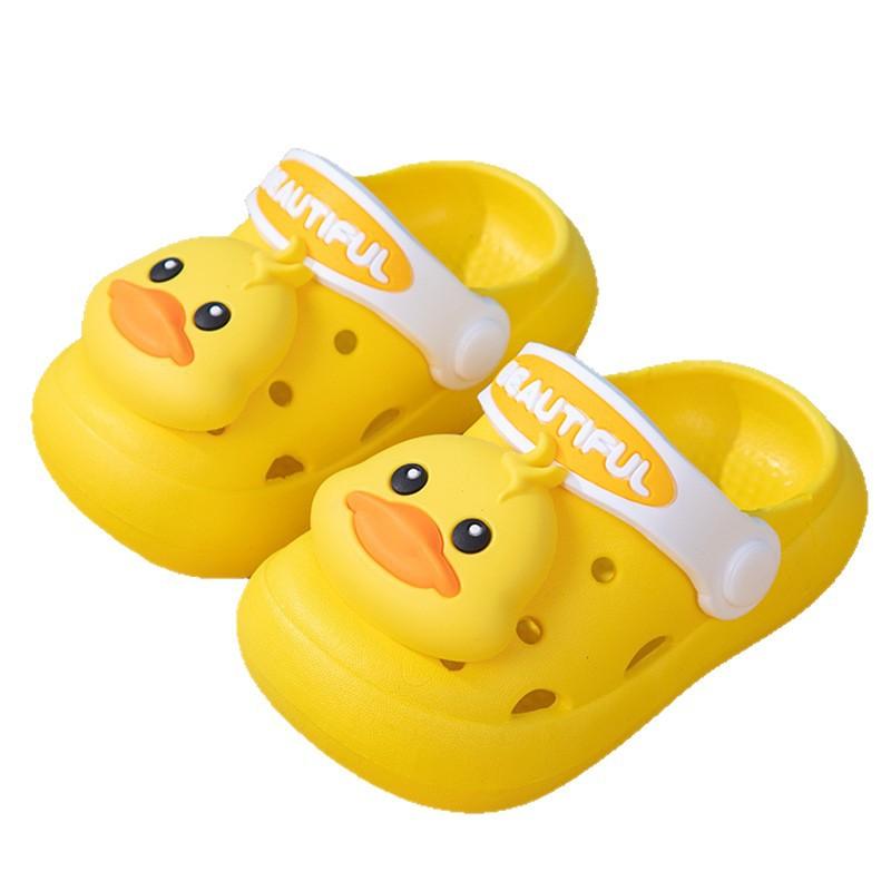 Cute Cartoon Non-slip Children's Clogs, Boys' and Girls' Sandals, Parent-child Soft-soled Home Breathable Wear-resistant Closed-toe Shoes