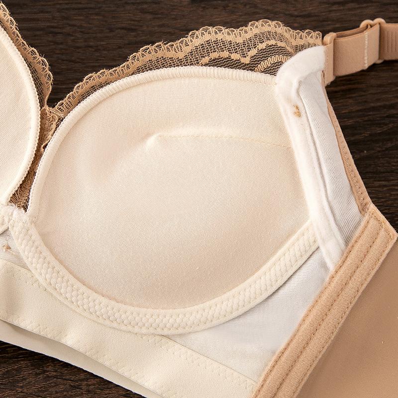 New Small Chest Gathering Thickened Flat Chest Adjustment Type Closed Breast Upper Support Lace No Steel Ring Bra Cover