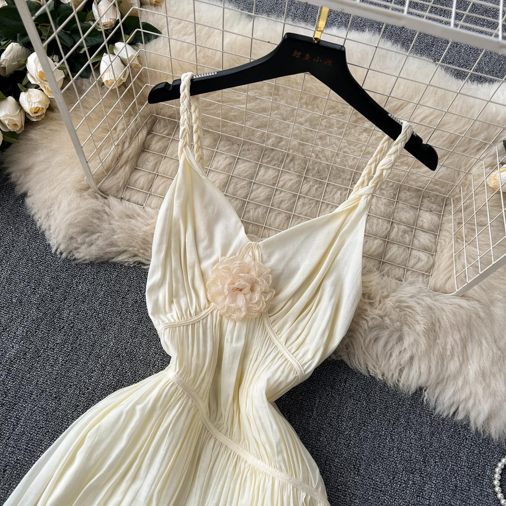 Summer Women's Floral Halter Waist-slimming Vacation Dresses