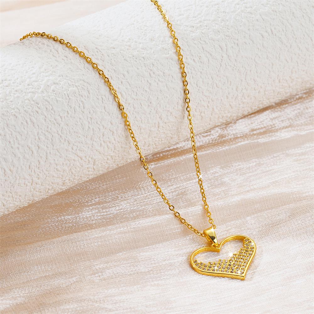 Simple Fashion Titanium Steel Women's Necklace - Non-fading, Luxurious, Versatile, Korean Style Clavicle Chain