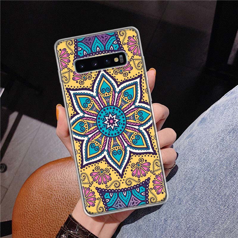 Totem Mandala Colorful Flower Cover Phone Case For Samsung Galaxy S10 Plus S20 FE S21 S22 Ultra S10E S9 S8 + S7 Edge J4 Housing