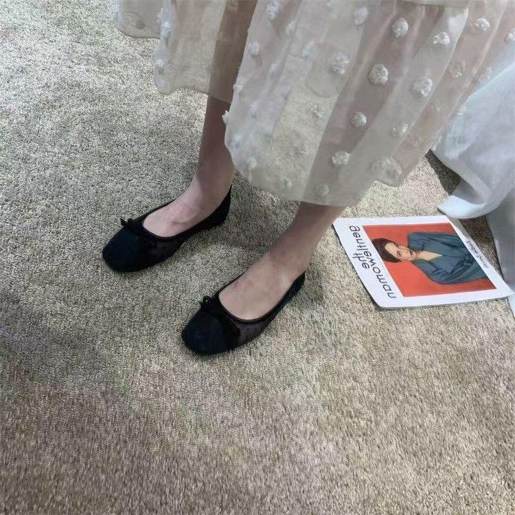 Square head shallow mouth single shoes women's flat bottom 2026 new summer hollow shoes lace mesh soft sole shoes ladyshoes