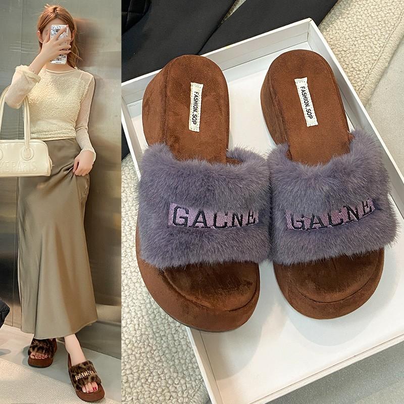 Internet Celebrities Thick-soled Heightening Fluffy Slippers Women's Shoes Wear 2025 New Autumn and Winter Fashion Muffin Plush Cotton Mop