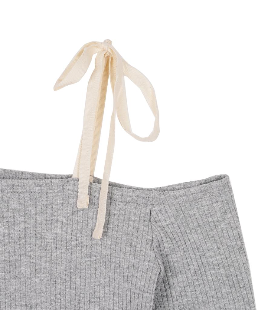 HIGH SCHOOL DISCO One-Shoulder Ribbon Cutout Knit Gray