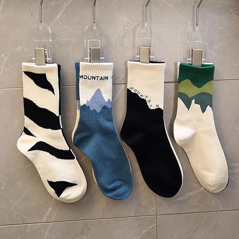 1Pair  Socks Hip Hop Skateboard Striped Mid Tube Socks Solid Color Breathable Cotton Socks For Women Cute Socks