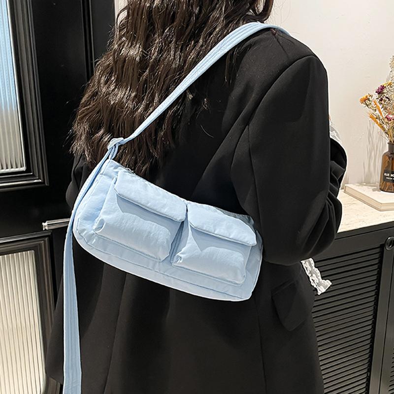 Fashion Niche Motorcycle Bag Summer New Versatile Shoulder Crossbody Bag for Women Lightweight Outdoor Casual Shoulder Bag