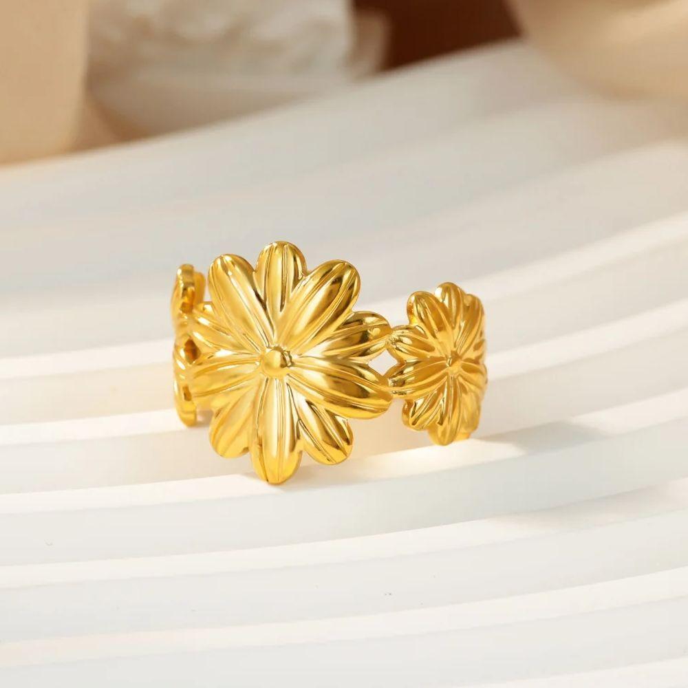 Daisy Flowers Stainless Steel Rings 18K Gold-plated Anti Fading Open Ring for Women Vacation Wedding Jewelry Accessories Gifts
