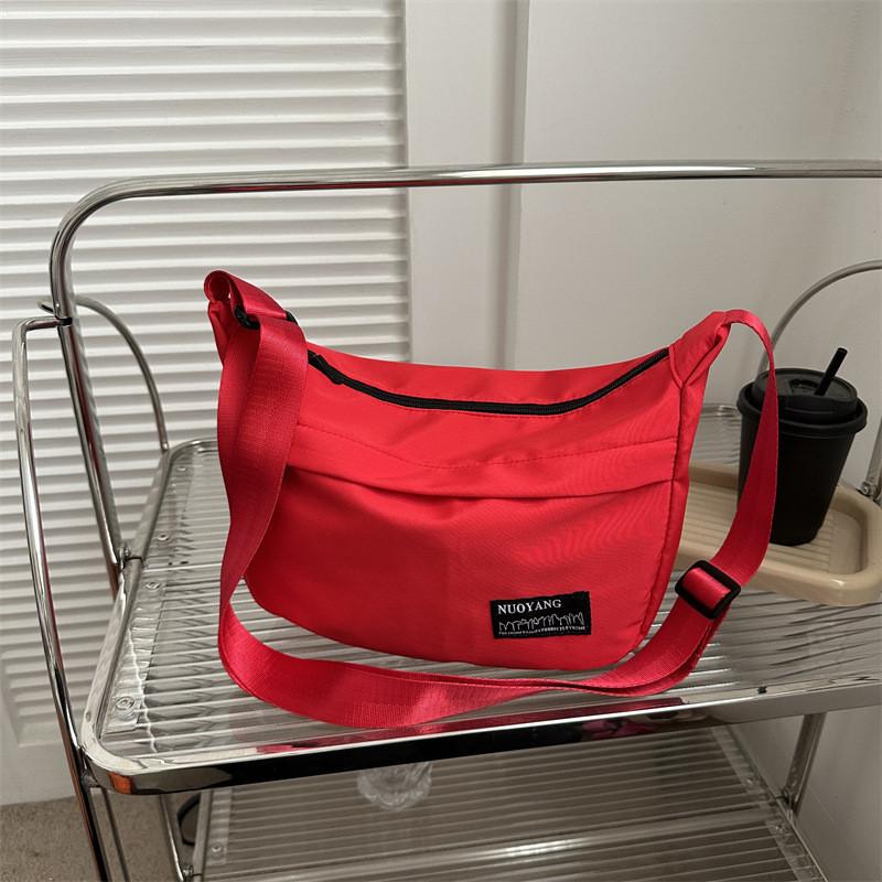 Stylish Minimalist Shoulder Bag 2023 Summer New Arrival Trendy Crossbody Tote For Women