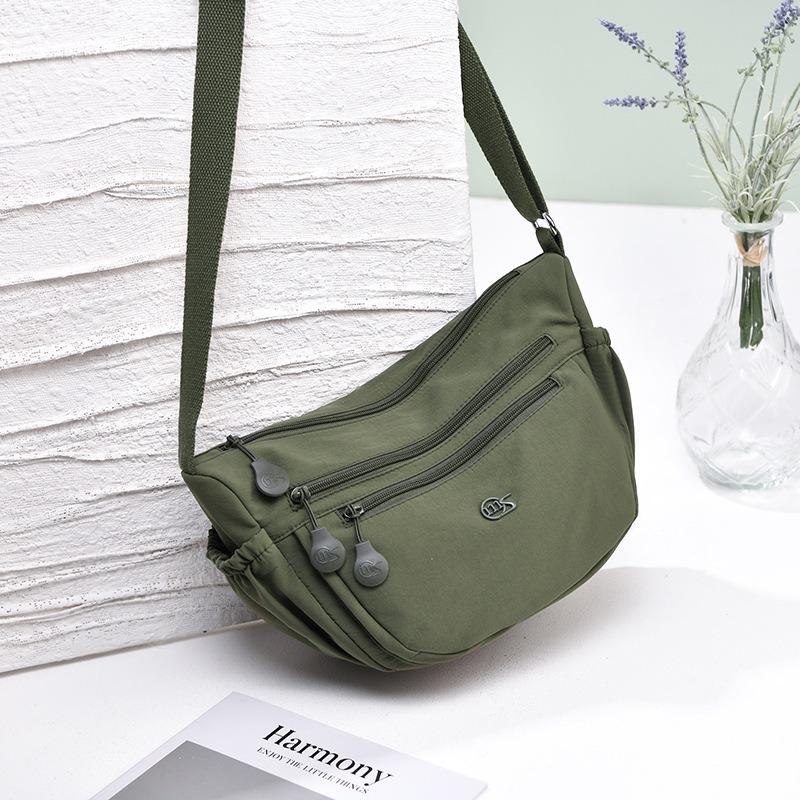 Casual und leichte Stofftasche mit großem Fassungsvermögen, neue Nischen-Umhängetasche für Damen, vielseitig, einfache Knödeltasche
