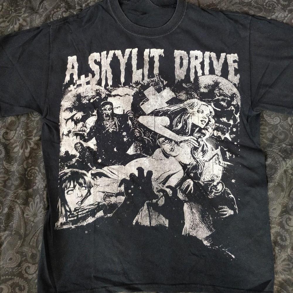 

A Skylit Drive Gift For Friends Black T-Shirt Cotton All Size Unisex T-Shirt Graphic Tee L