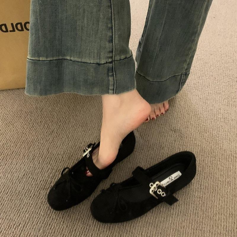 Fashion 2025 New High Quality Women Soft Round Toe Casual Female Shallow Mouth Decorateion Flats Mary Janes Heels New Retro Shoes