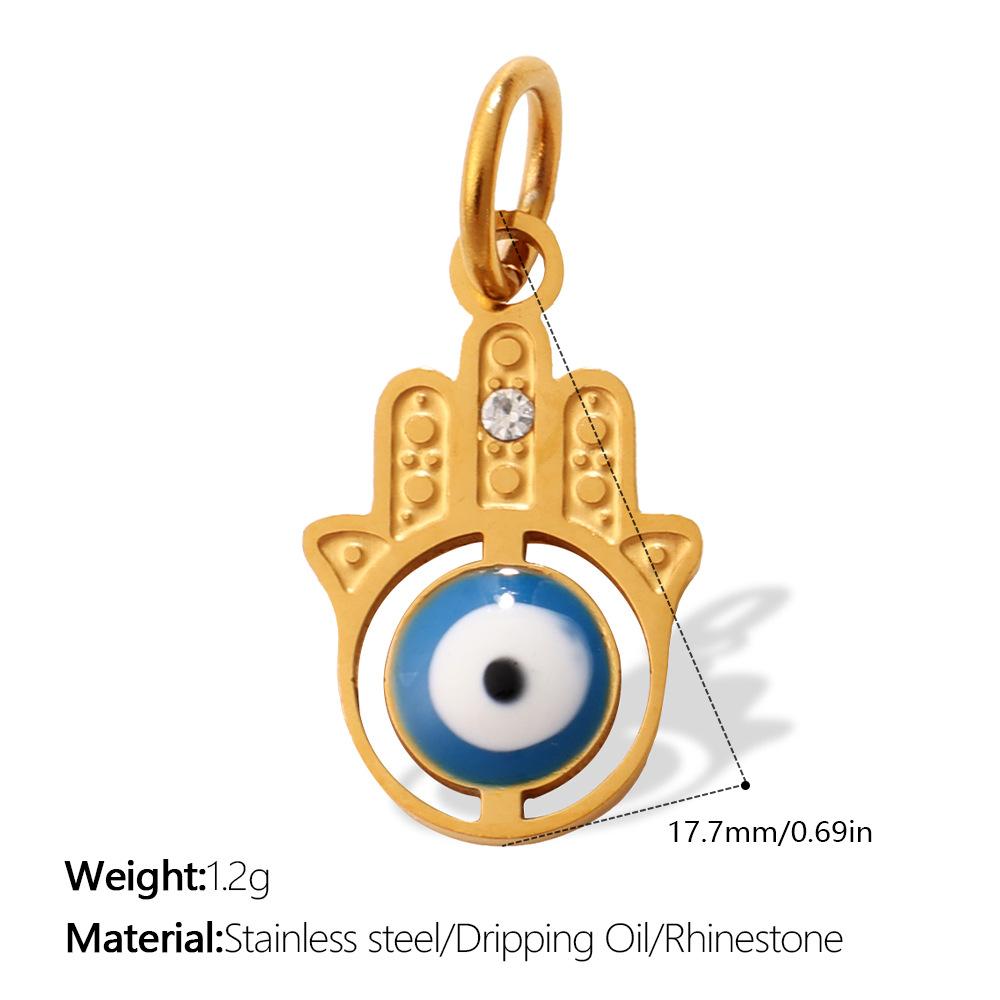 European and American retro exotic jewelry pendant golden Fatima hand evil eye element decorative pendant