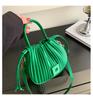 Fashion texture niche design shoulder messenger bag pleated portable small bag women's 2025 new drawstring bucket bag