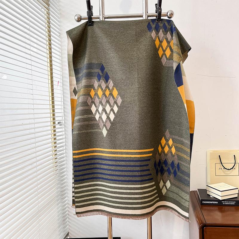 

Осень И Зима Универсальный Клетчатый Двусторонний Теплый Шарф из Имитации Кашемира Женская Шаль для Кондиционера с Шарфом из Имитации Кашемира 185cm зелёный