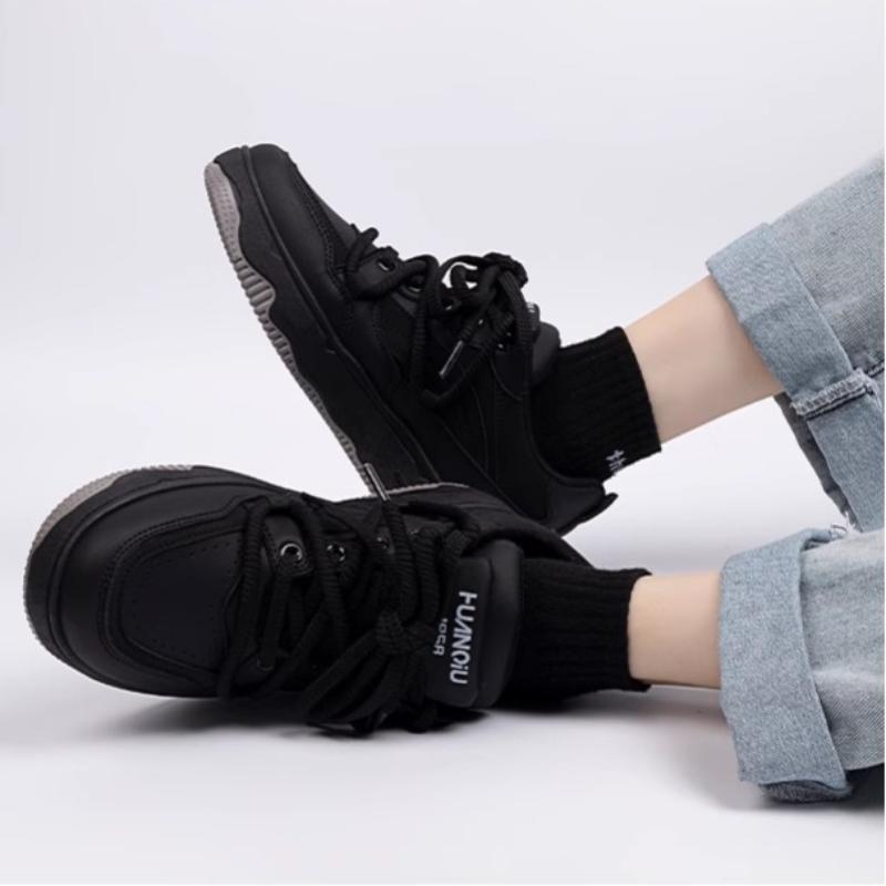 Mode Herrenschuhe Bequeme Plateau Laufschuhe 2024 Neue Herrenmode Outdoor Casual Sneaker PU Atmungsaktive Vulkanisierte Schuhe