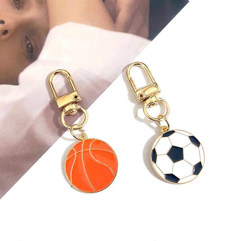 Creative Sports Keychain: Football & Basketball Athlete Souvenir Pendant