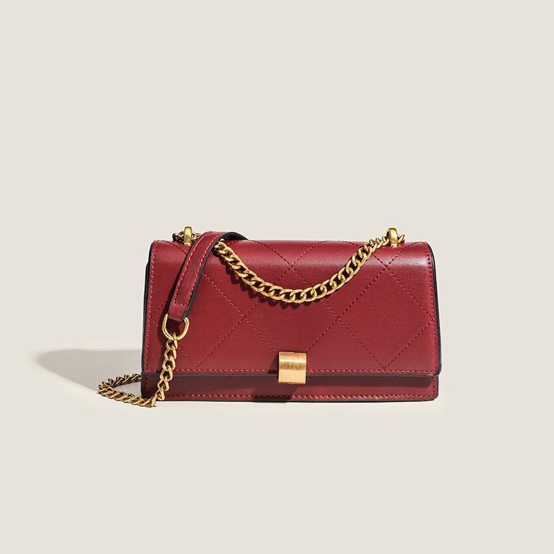 

Spring and summer commuting new trendy niche design retro diamond chain bag versatile single shoulder crossbody armpit small square bag красный