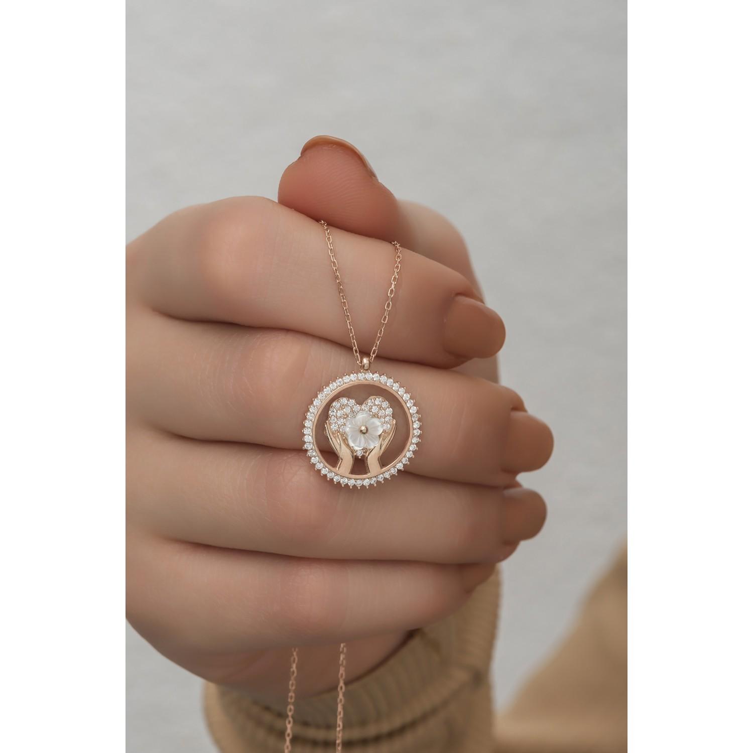 

Ожерелье из стерлингового серебра 925 пробы с цветком магнолии в руках моего сердца