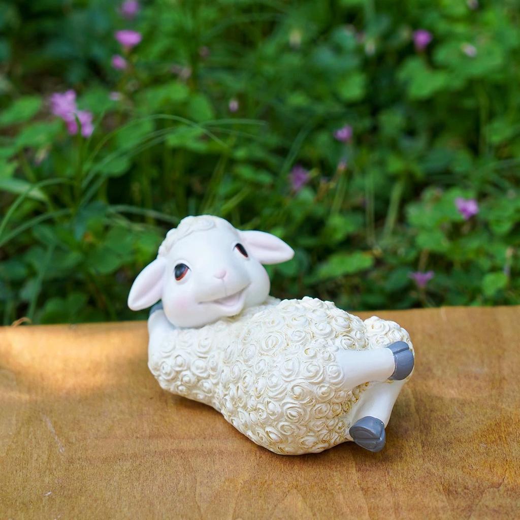 Creative Resin Leisurely Lamb Farm Statue,Sheep Statue,Lamb Figurine Cute Outdoor Decoration Animals Sculpture  for Yard Patio Landscaping Decor